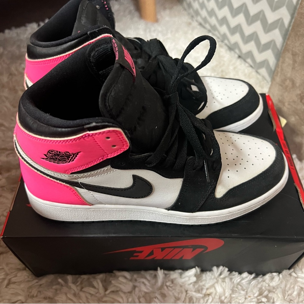 Women’s Nike Air Jordan 1